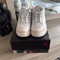 AIR JORDAN 3 RETRO. SIZE 9 AND HALF. LIKE NEW