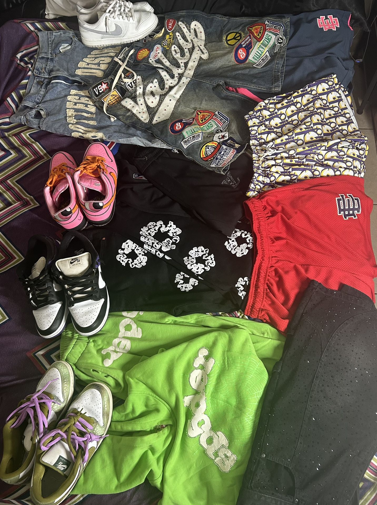 DESIGNER BUNDLE ( Denim Tear , Dior , Nike , EE Shorts, LV Sweats , Sp5der Sweat Suit ) Bottega / Valley