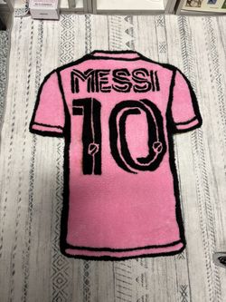 17x26 Messi Handmade Rug 