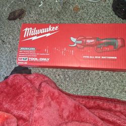 Milwaukee Pruners Brand New