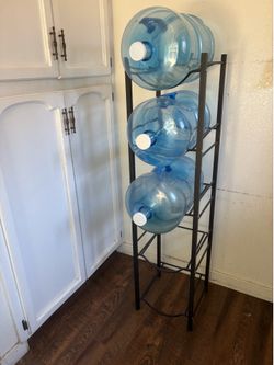 5 bottle 5 gallon holder stand