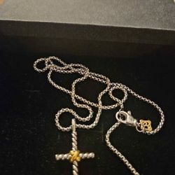 David Yurman Cross Necklace Women  Shipping Avaliable 