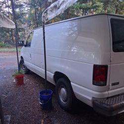 2002 Ford Econoline 700.00 White Commercial Van