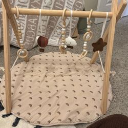 Wooden Baby Play Gym W/Mat