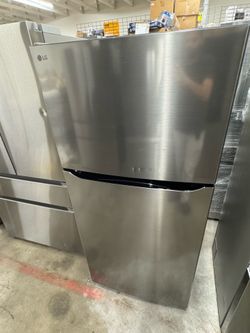 LG 20 cu. ft. Top Freezer Refrigerator LTCS20020V/05
