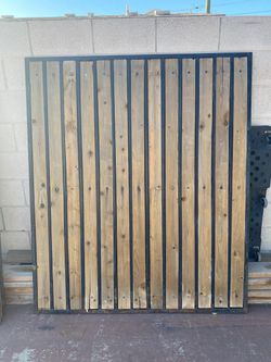 Gate
