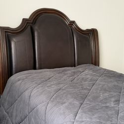 Queen bed & Mattress 