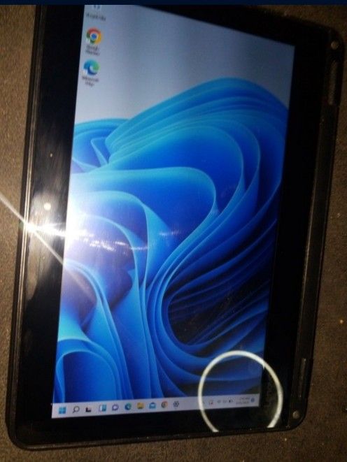Lenovo N23 Touchscreen 2in1 Laptop Tablet Intel/ 4gb/ 128 SSD