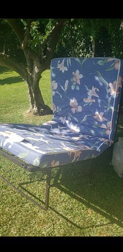 Bed twin size