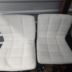 4 bar stool chairs white