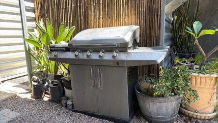FREE Gas Grill w/tank w/sideburner