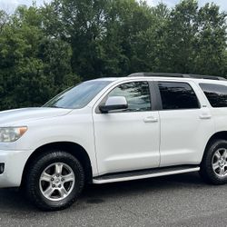 2010 Toyota Sequoia
