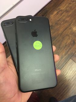 iPhone 7 Plus unlocked 32 gb with free temper glass and charger