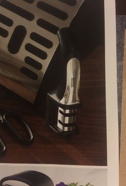 Manual knife sharpener princess house