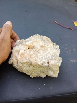 4 lb milky quartz rock
