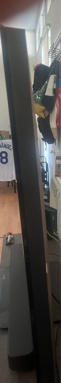 Vizio 70 inch smart tv with remote.