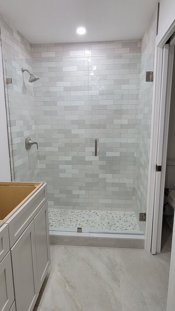 Shower Door Usado En Venta/ For Sale