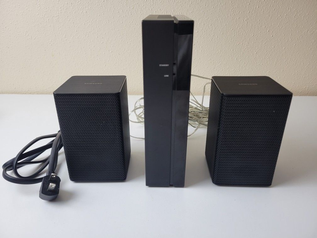 Samsung SWA-8500 Wireless Reciever & Rear Speakers NICE