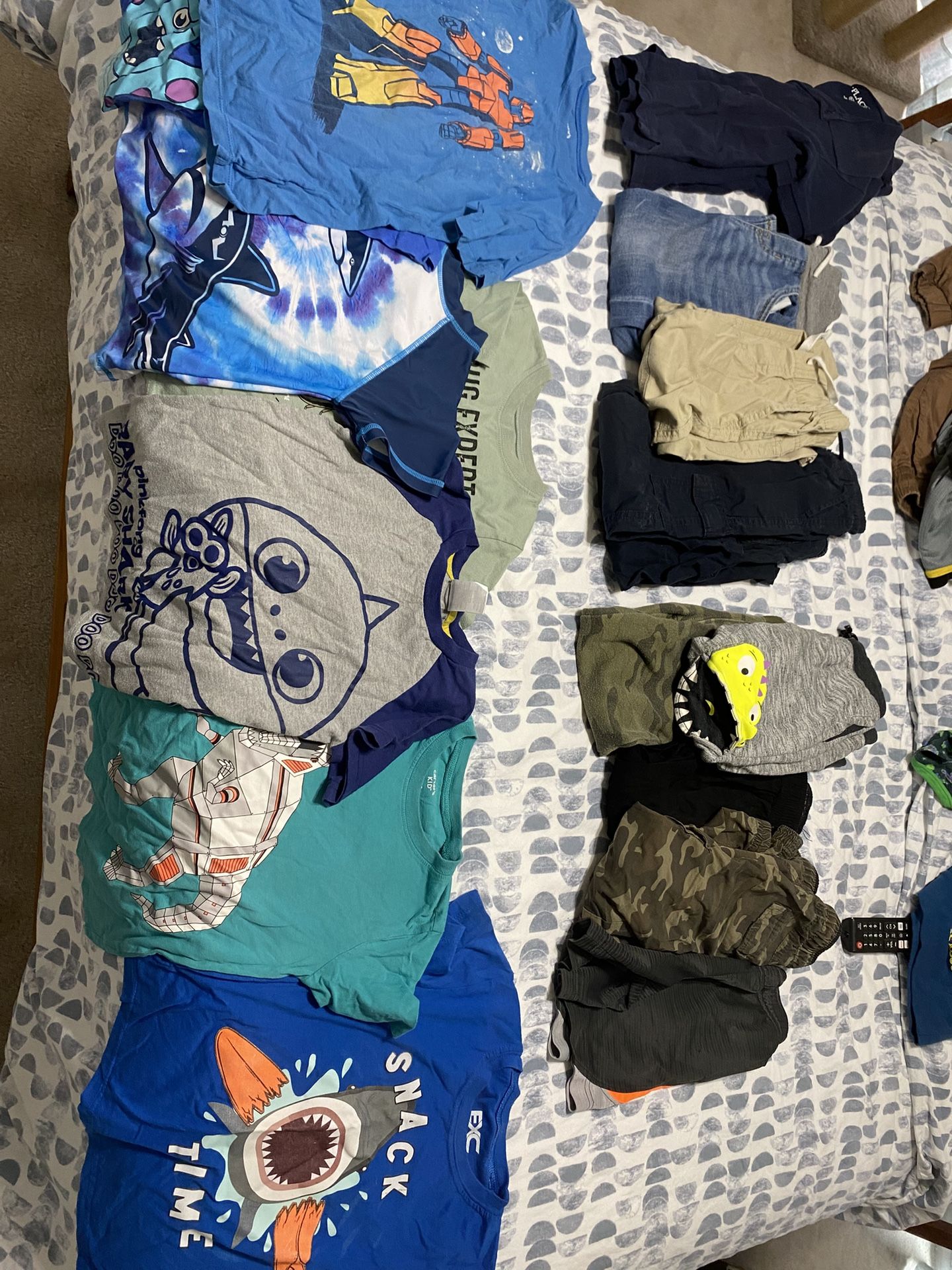 Kids Clothes Bundle Size  5T