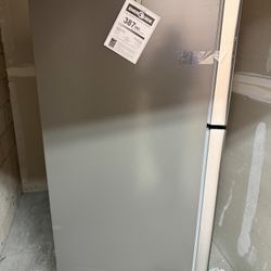 BRAND NEW ! ! - LG Top Freezer & Fridge (for sale)  