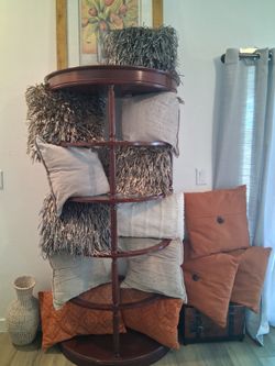 Decorative Throw Pillows