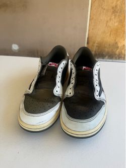Jordan 1 lows Travis Scott