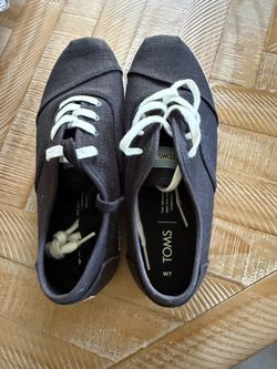 TOMS Women's Black Canvas Slip-On with White Laces