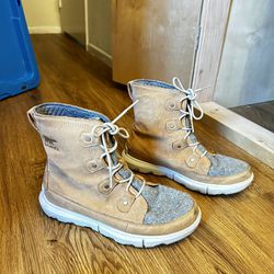 Sorel Waterproof Wool Boots 🥾 