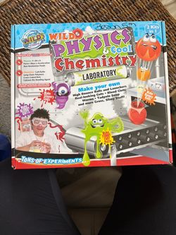 New never been opened! Wild Physics and Cool Chemistry 2 kits in 1 still in n