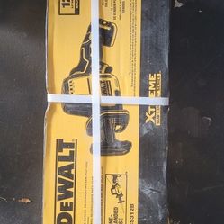 Dewalt 12v One Handed Sawzall