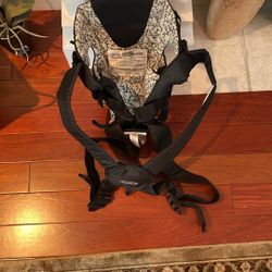 Infantino Black Baby Carrier 