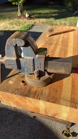 63 pound Yost swivel bench vise