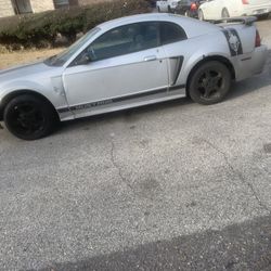 2002 Mustang V6