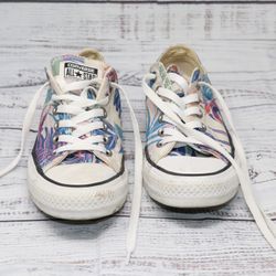 Used Converse  Women 7  Mens 5 