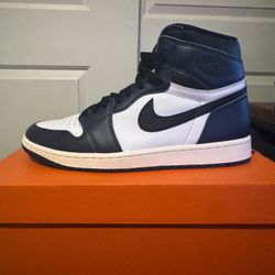 Air Jordan 1 Retro High Midnight Navy