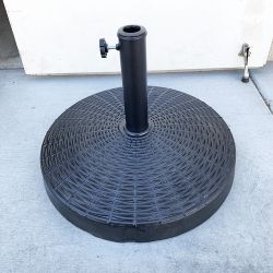 New In Box $40 Heavy Umbrella Base 20 Inches Round 55lbs Patio Stand Outdoor Garden Market