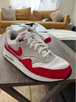 Nike Air Max 1 Size 6.5Y / Women’s Size 8 / Used