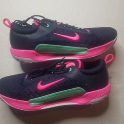 Sz 15 Nike Tennis Shoes
