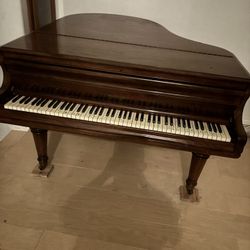 Grand Piano