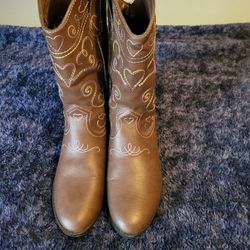 American Eagle sz 4 boots