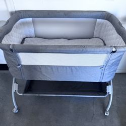 Cowiewie Baby Bassinet