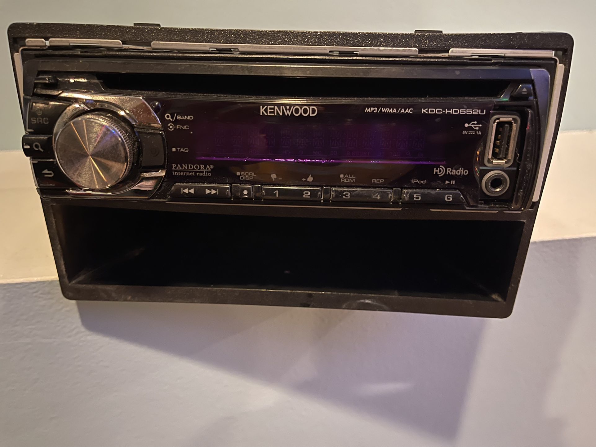 Kenwood Car Stereo With Faceplate