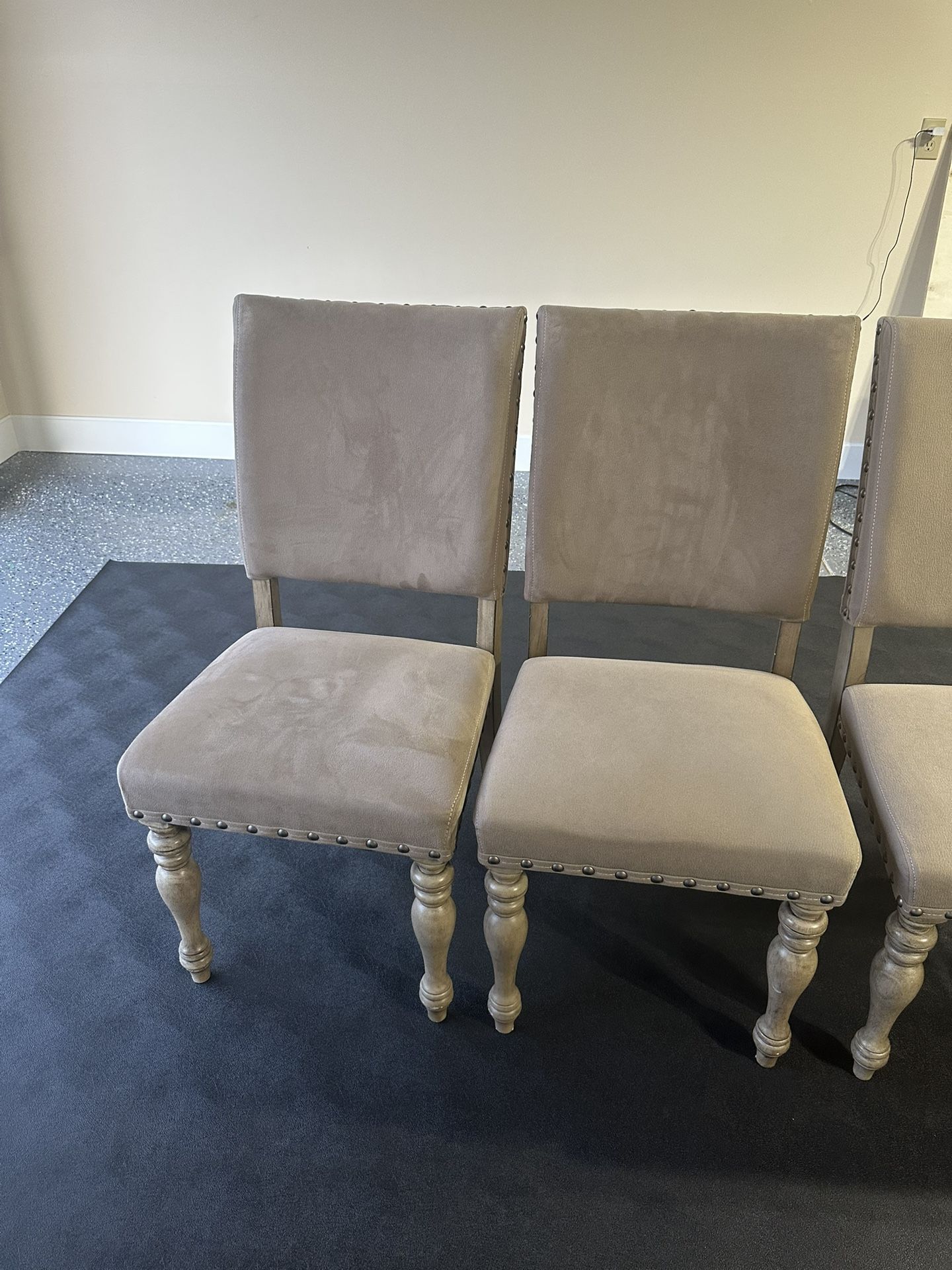 Used Like New Chairs For Dining Table 6 Set Of Chairs