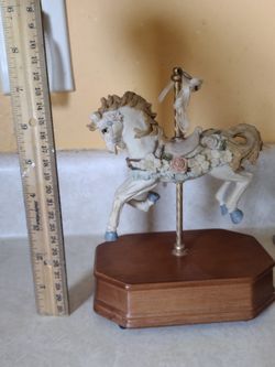 Working Musical Horses