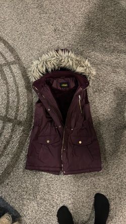 Ladies sleeveless jacket