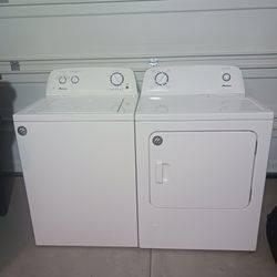 Amana Matching Set Washer And Gas Dryer Excellent Working Condition