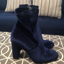 STEVE MADDEN NEW BOOTS COLOR BLUE