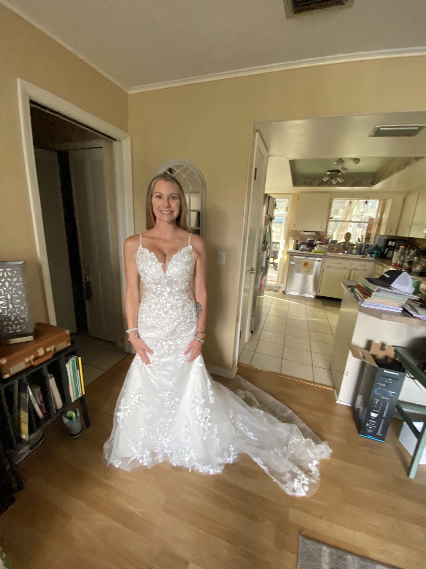Wedding Dress Never Worn Size 2