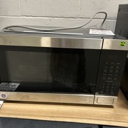 GE Counter Top Microwave
