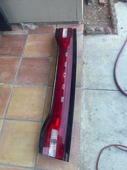 OEM 2013 Dodge Charger Rear Center Taillight